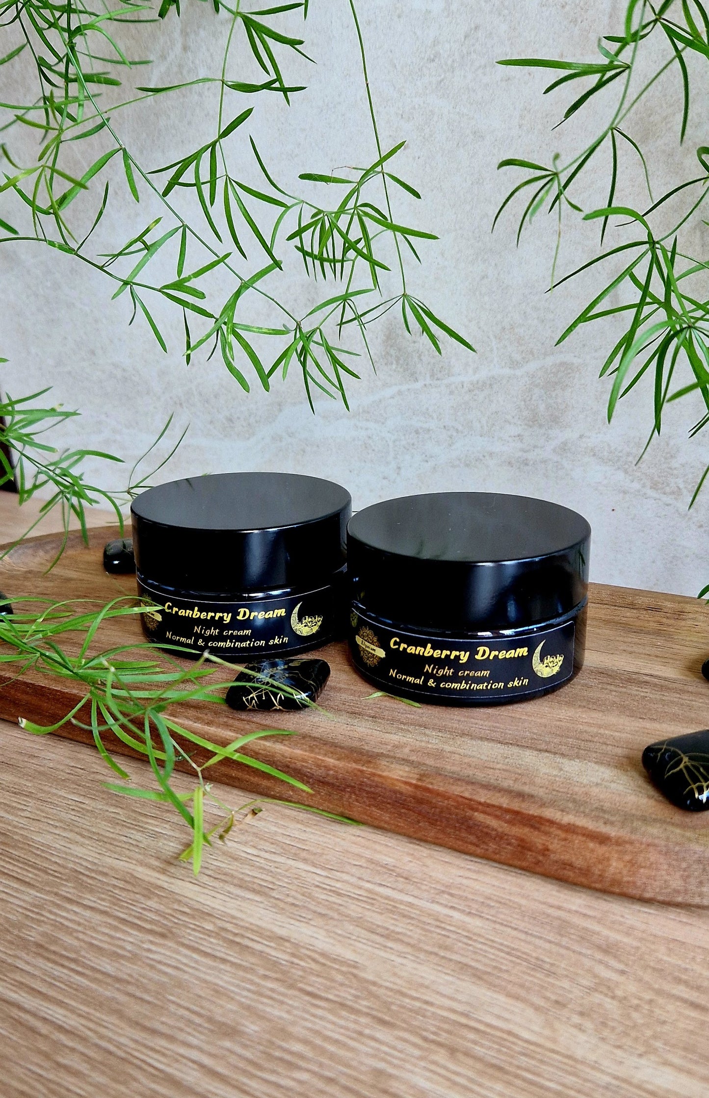 Cranberry Dream – Wake Up to Radiant, Rejuvenated Skin
