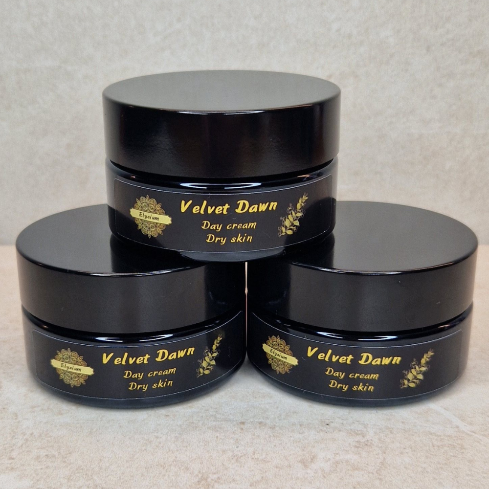 Velvet Dawn – The Ultimate Hydration for Dry, Thirsty Skin